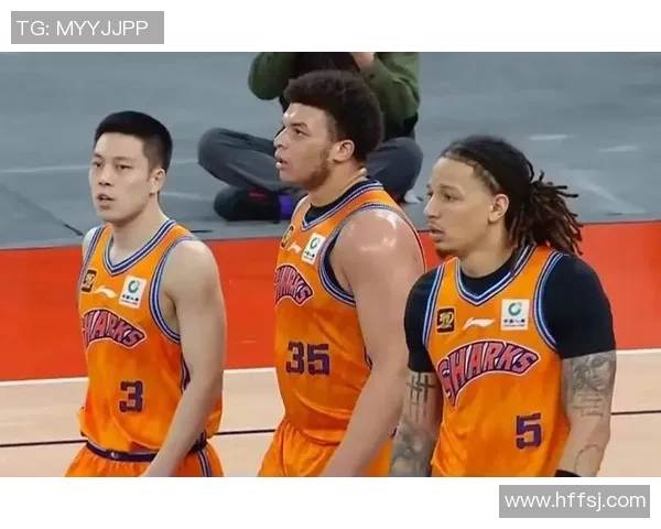 实时新闻上海排球队团队协作引发热议球迷对战术配合和球员默契提出质疑